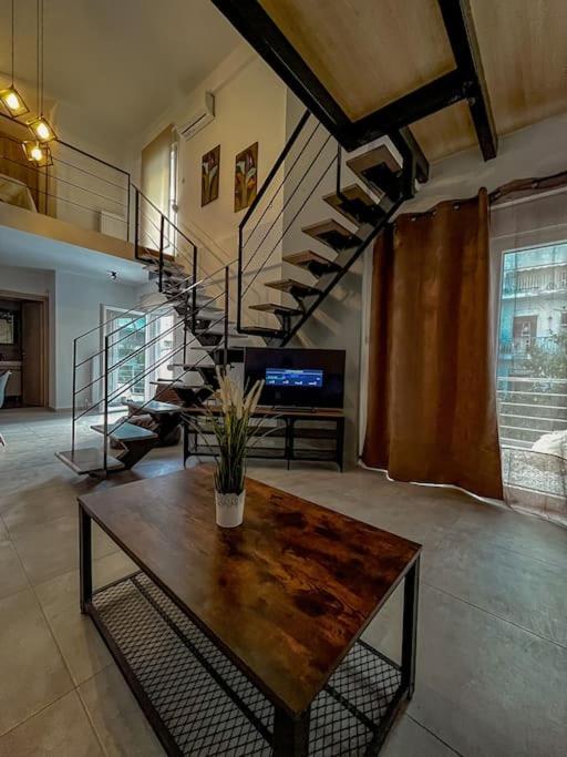 Escala Double Loft 1 & Parking In The City Center Volos Esterno foto
